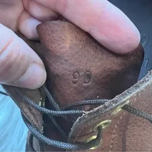 Gokey | Shoes | Gokey Brown Leather Lace Up Vibram Sole  display picture 1